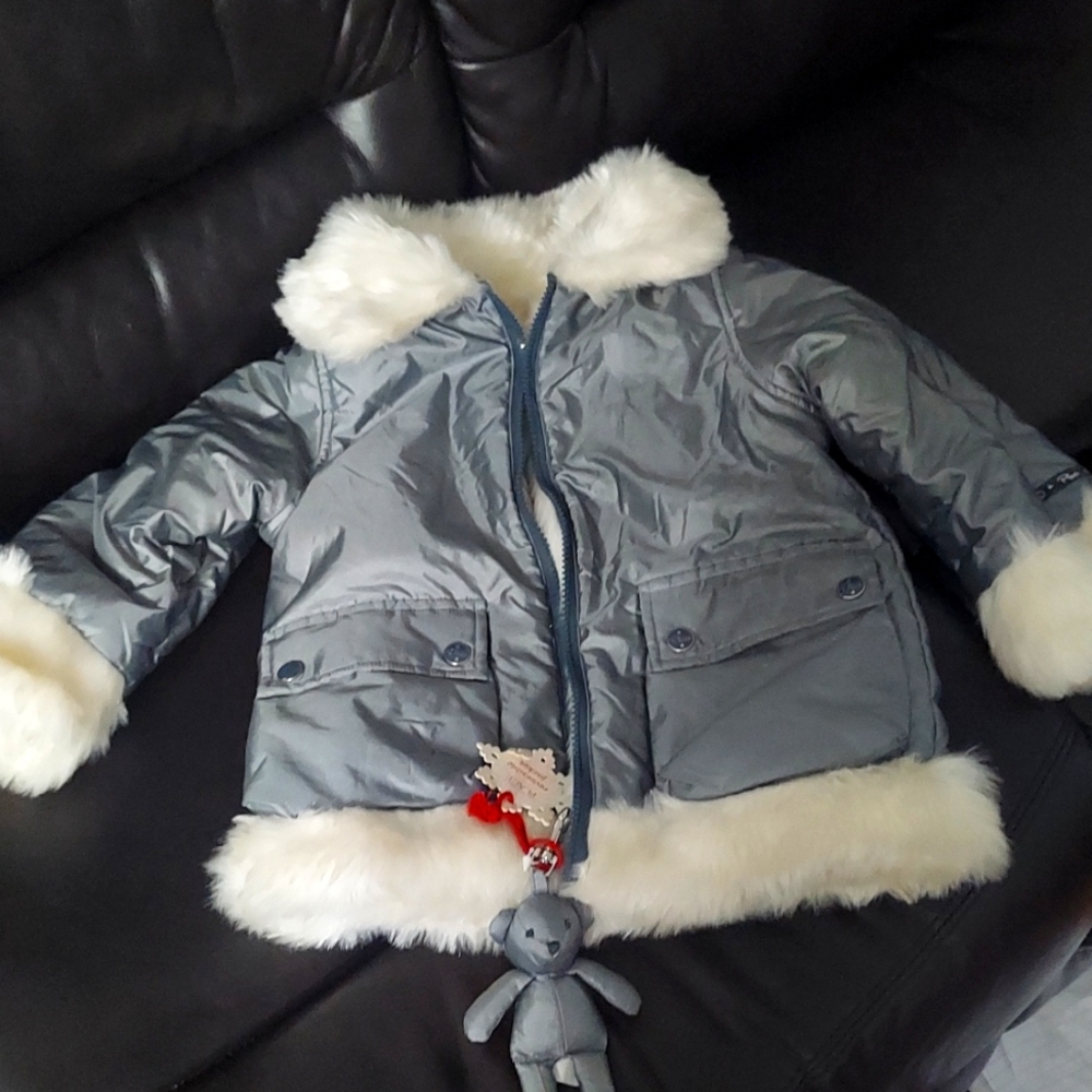 Jacket  for  girls  4 T